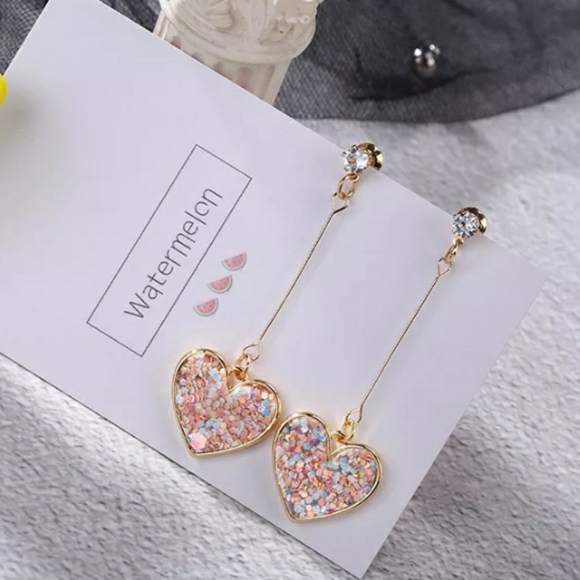 Jewelry - Beautiful Heart Earrings 🍇🍇🍇🍇🍇